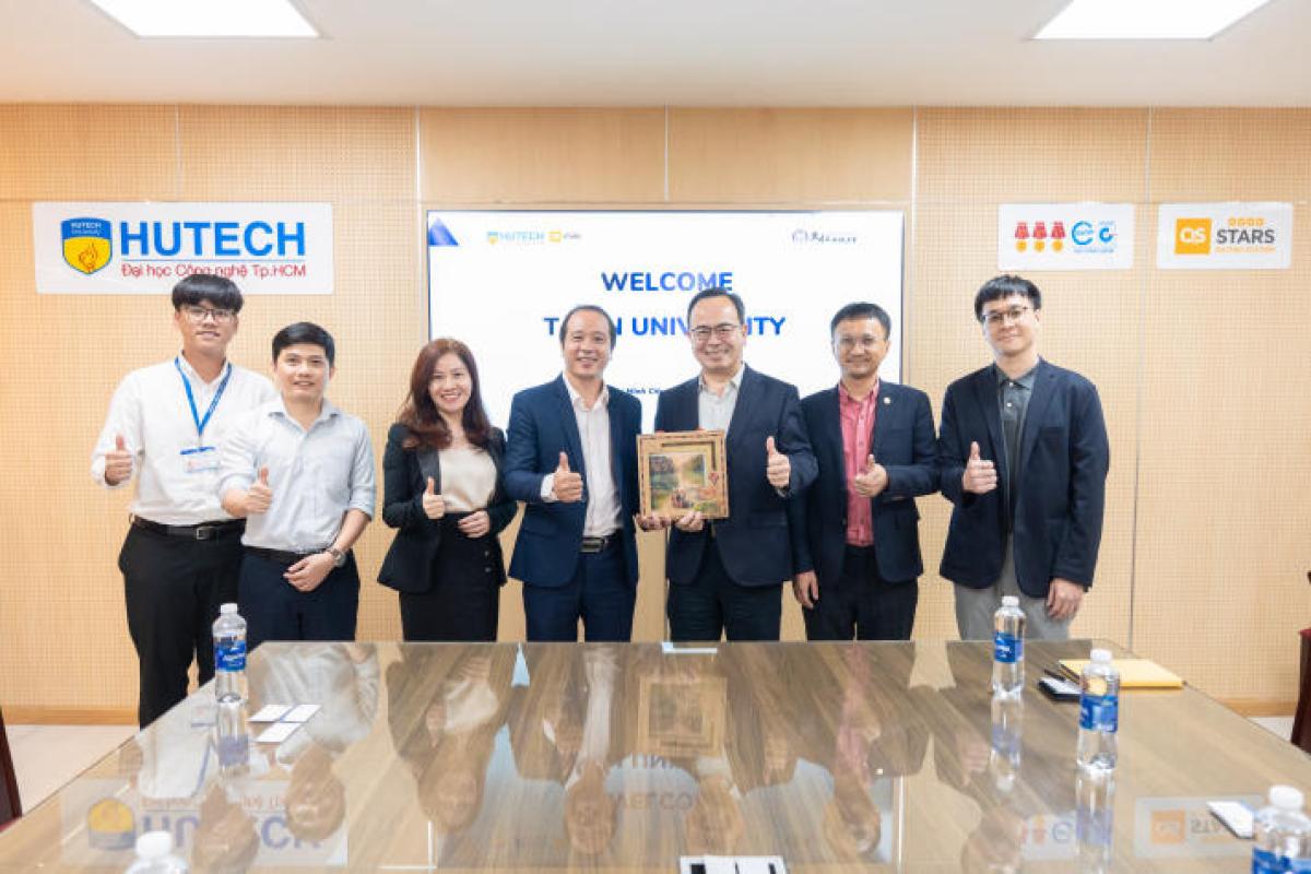 Tổ yến là gì? Công dụng, phân loại, cách dùng và giá bán yến sào 2023